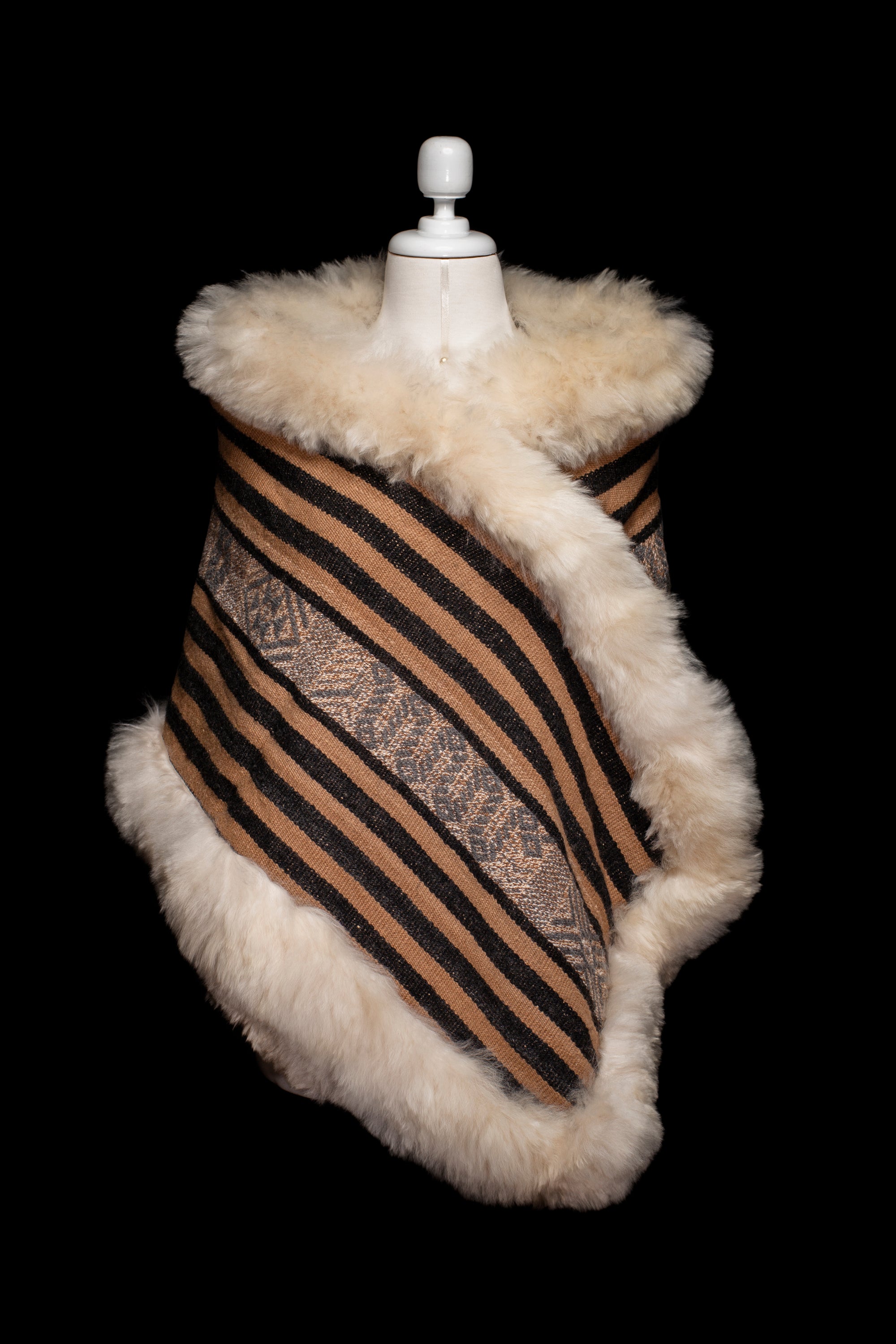 Beauty Way | Black & Tan Baby Alpaca Fur Wrap 012