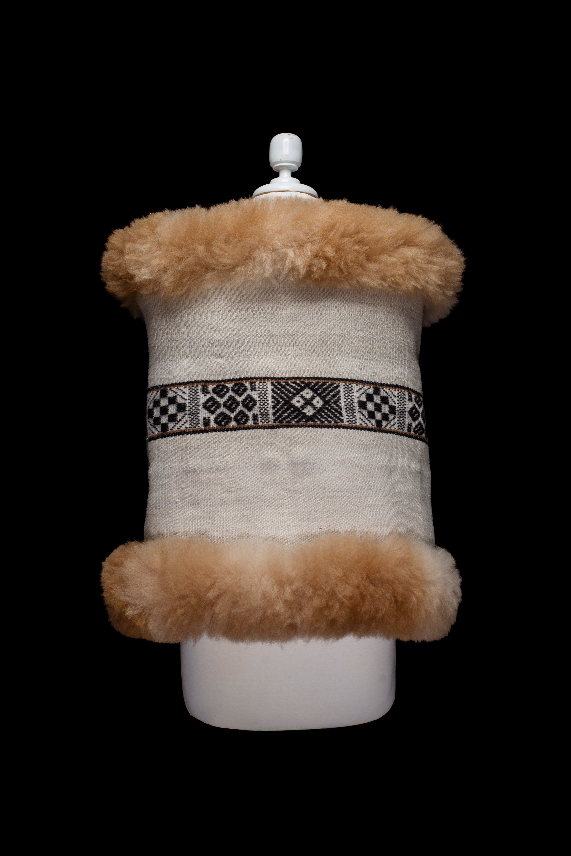 Sacred Otorongo Path | Cream Alpaca Fur Wrap 051