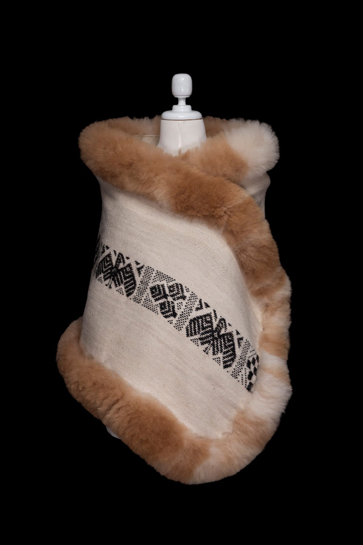 Sacred Vision | Cream Alpaca Fur Wrap 75