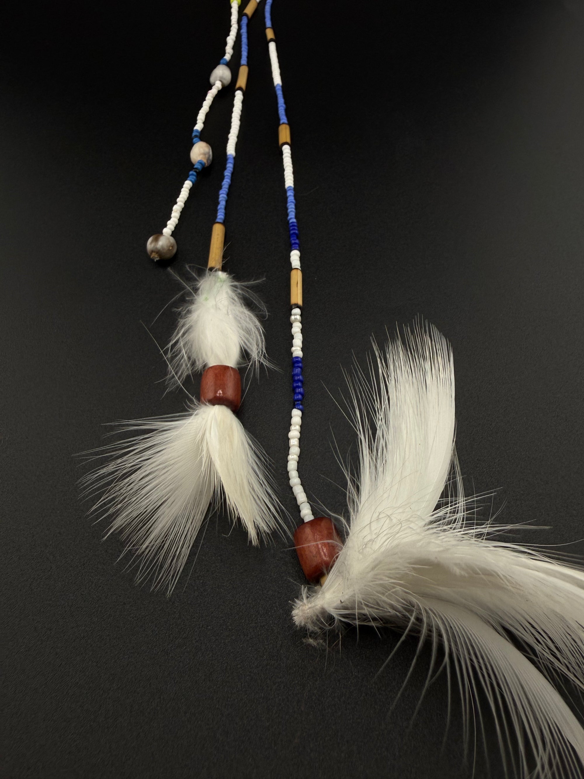 White Huni Kuin Feather Hair Clip