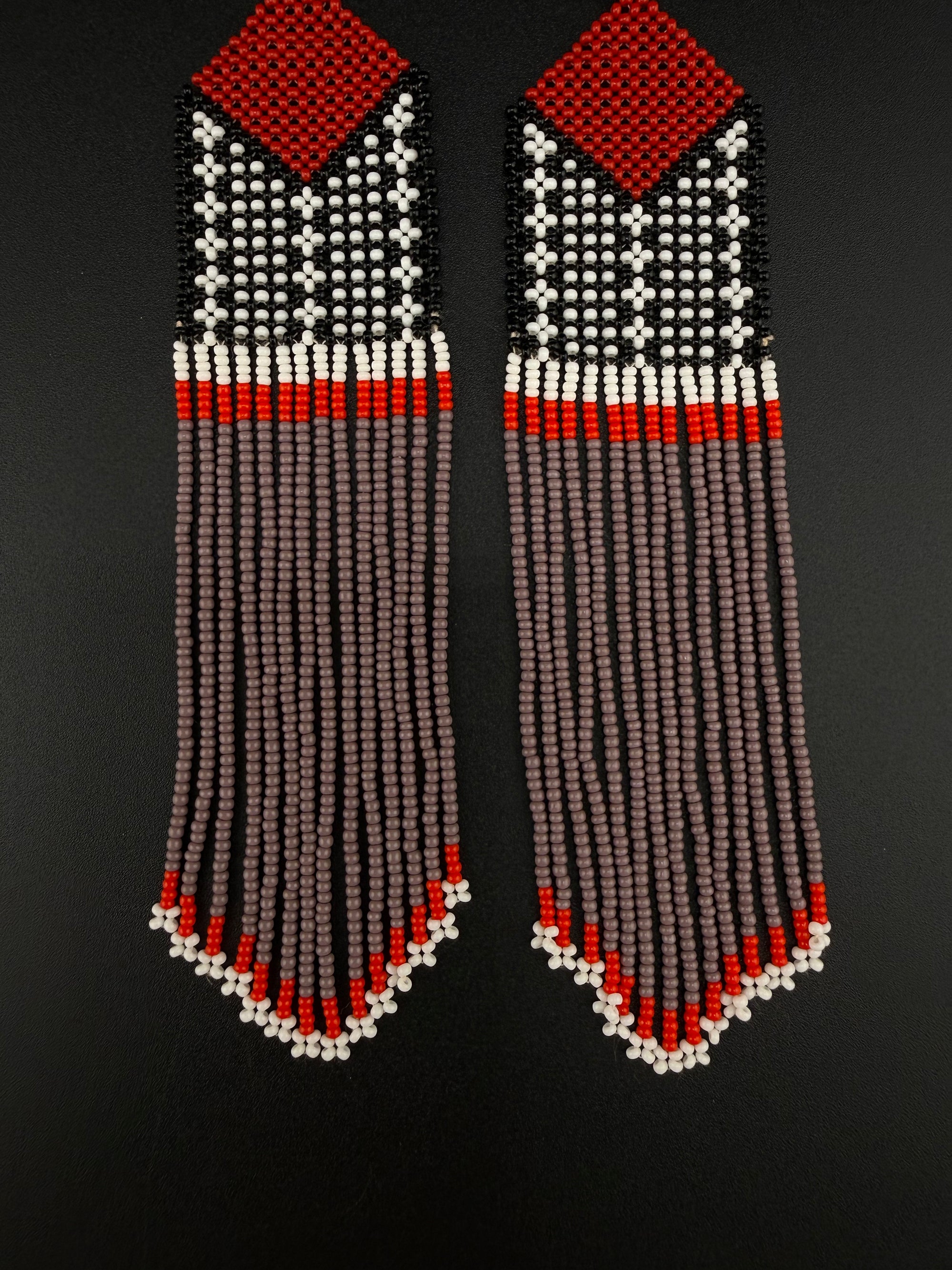 Red &amp; Mauve Fulni-ô Shield Earring